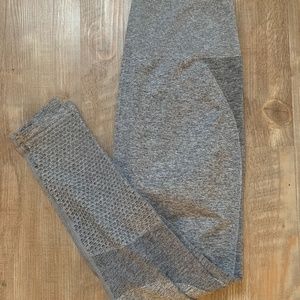 High-Waisted Seamless Mesh Legging